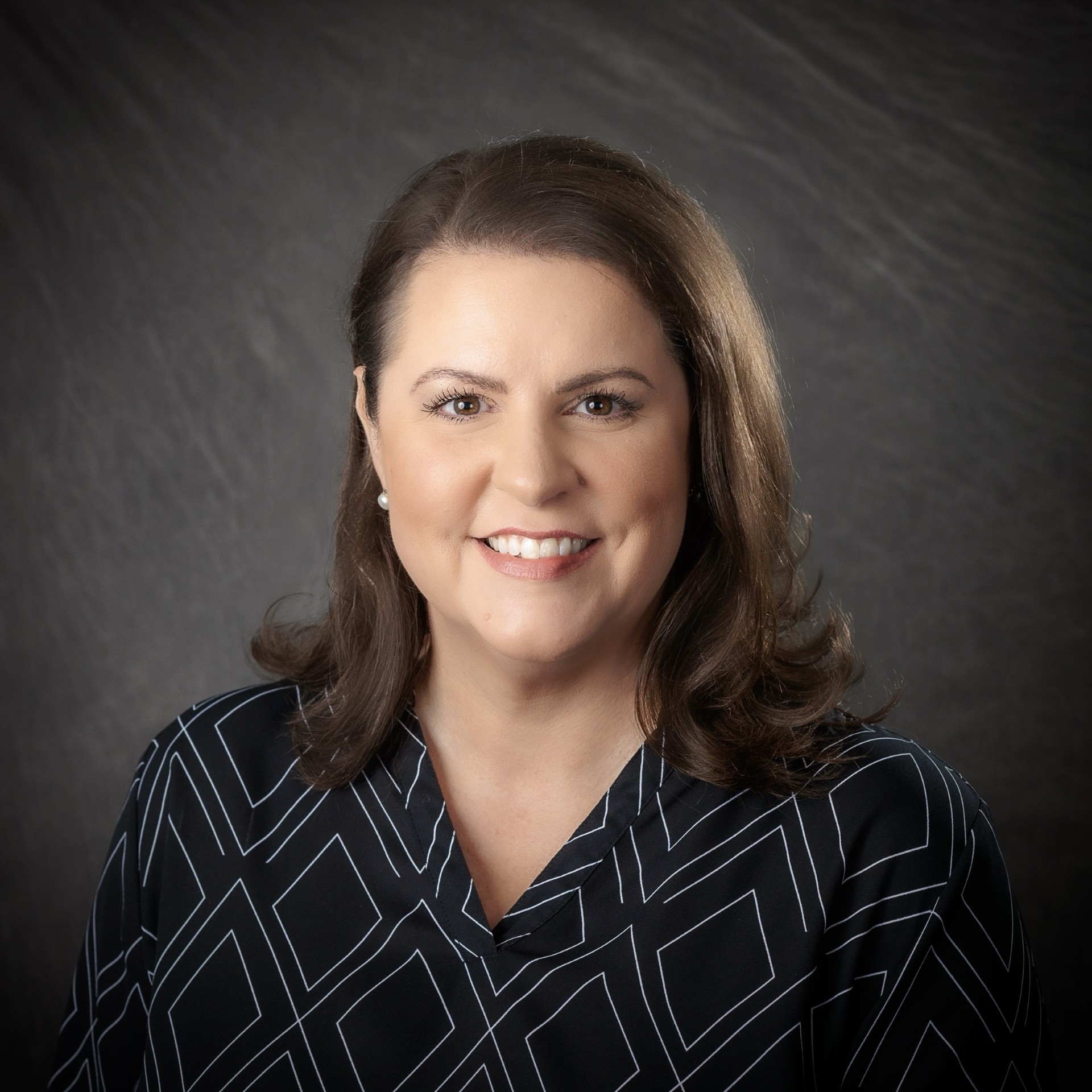 headshot of Laura Weddle